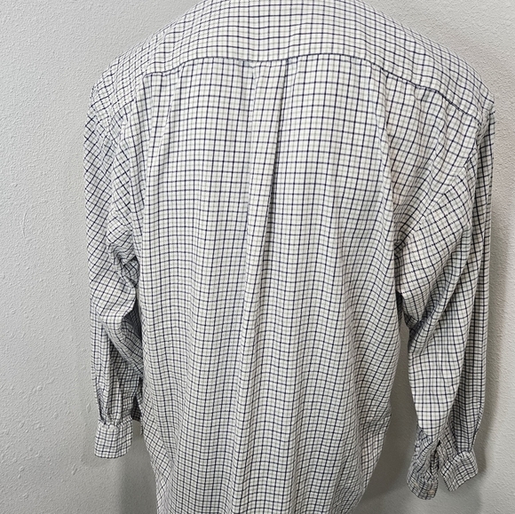 University of Washington men's button-down longsleeve large - Picture 4 of 6